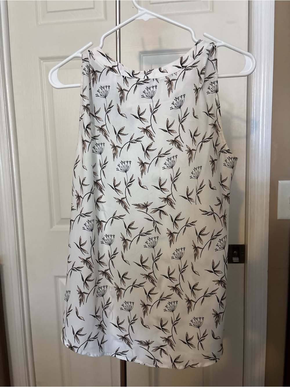 Floral Shell - Picture 2 of 3